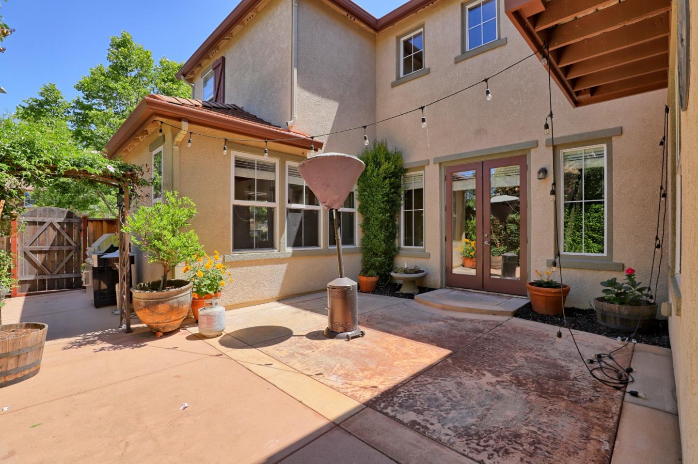 Detail Gallery Image 22 of 57 For 1250 Sunrise Dr, Gilroy,  CA 95020 - 5 Beds | 3 Baths