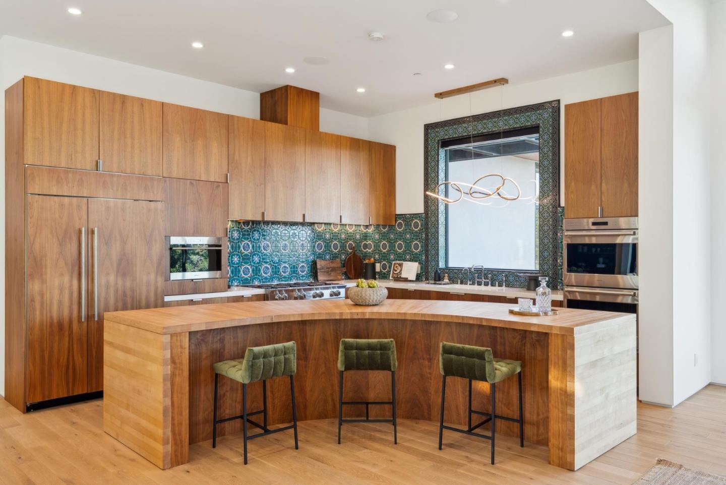 Detail Gallery Image 19 of 107 For 855 Darrell Rd, Hillsborough,  CA 94010 - 5 Beds | 5/1 Baths