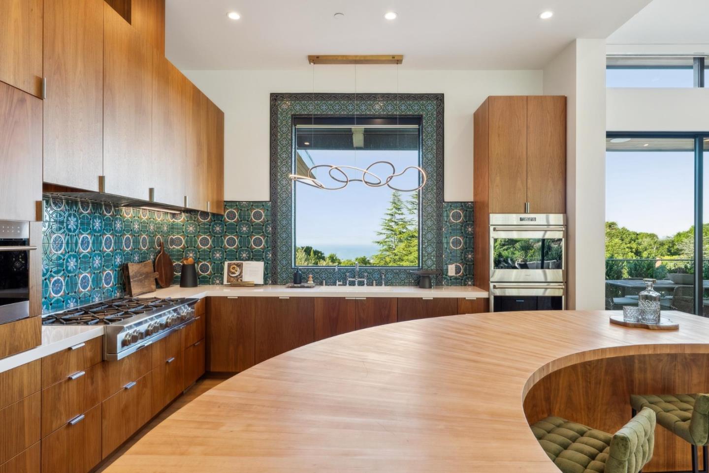 Detail Gallery Image 22 of 107 For 855 Darrell Rd, Hillsborough,  CA 94010 - 5 Beds | 5/1 Baths