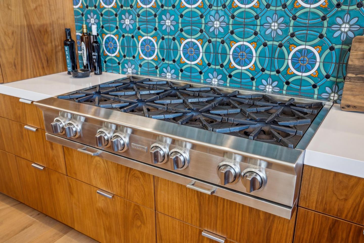 Detail Gallery Image 24 of 107 For 855 Darrell Rd, Hillsborough,  CA 94010 - 5 Beds | 5/1 Baths