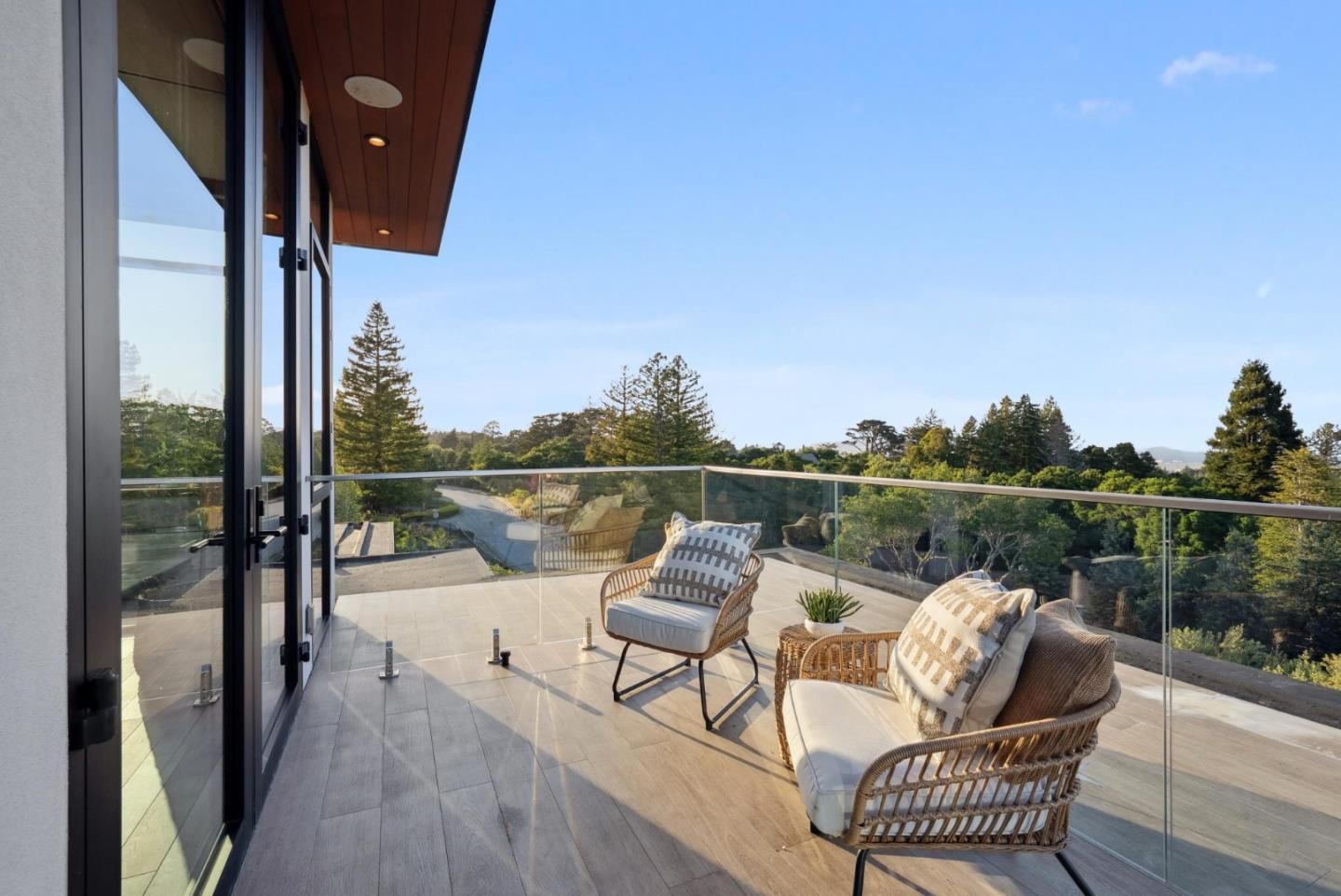 Detail Gallery Image 43 of 107 For 855 Darrell Rd, Hillsborough,  CA 94010 - 5 Beds | 5/1 Baths