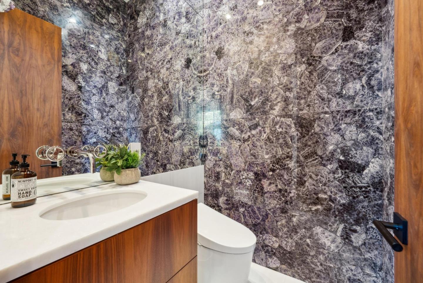 Detail Gallery Image 50 of 107 For 855 Darrell Rd, Hillsborough,  CA 94010 - 5 Beds | 5/1 Baths