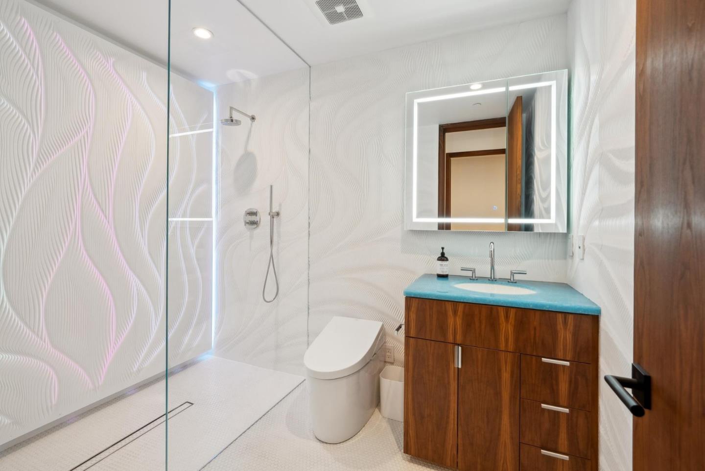 Detail Gallery Image 81 of 107 For 855 Darrell Rd, Hillsborough,  CA 94010 - 5 Beds | 5/1 Baths