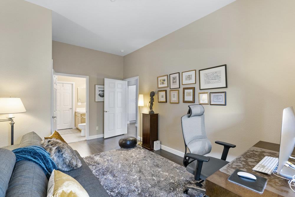 Detail Gallery Image 23 of 57 For 132 Cliff Swallow Ct, Brisbane,  CA 94005 - 2 Beds | 2 Baths