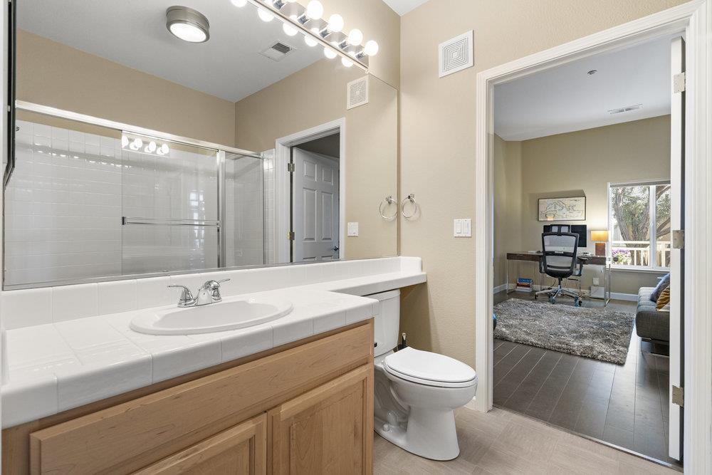 Detail Gallery Image 25 of 57 For 132 Cliff Swallow Ct, Brisbane,  CA 94005 - 2 Beds | 2 Baths