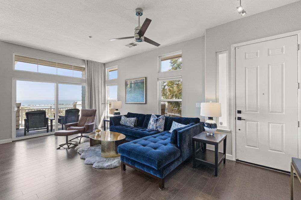 Detail Gallery Image 7 of 57 For 132 Cliff Swallow Ct, Brisbane,  CA 94005 - 2 Beds | 2 Baths