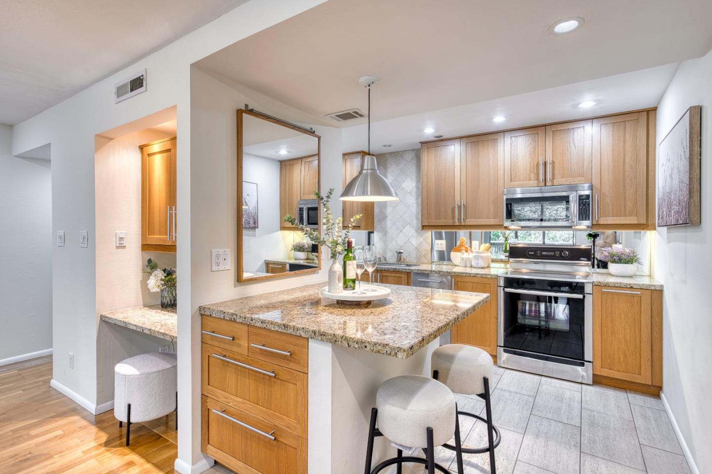 Detail Gallery Image 10 of 36 For 320 Palo Alto Ave #B1,  Palo Alto,  CA 94301 - 1 Beds | 1 Baths