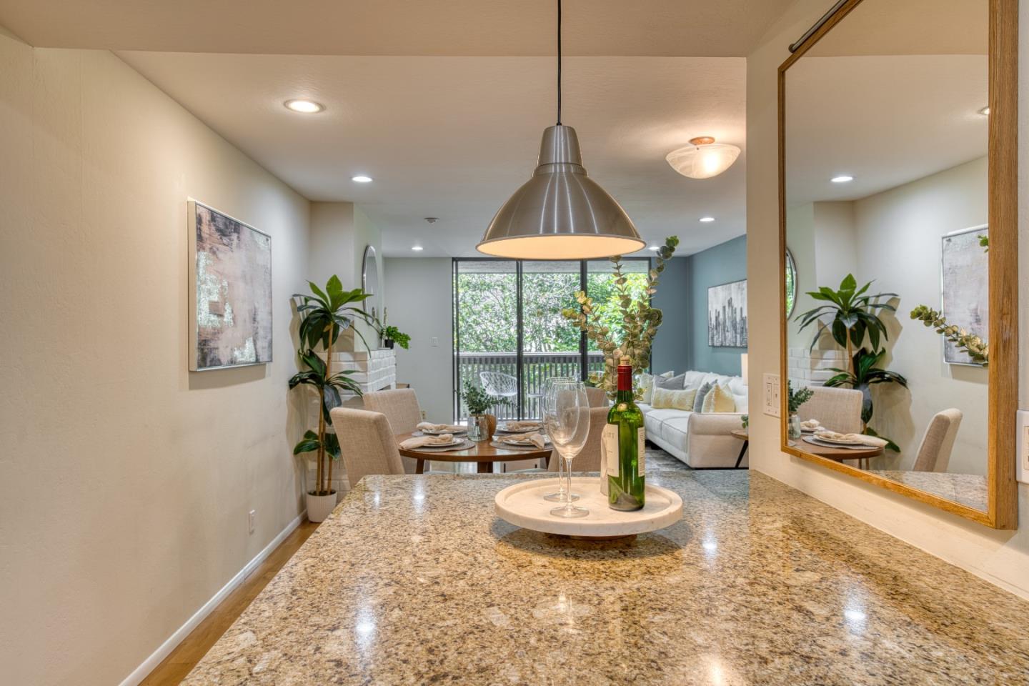 Detail Gallery Image 12 of 36 For 320 Palo Alto Ave #B1,  Palo Alto,  CA 94301 - 1 Beds | 1 Baths