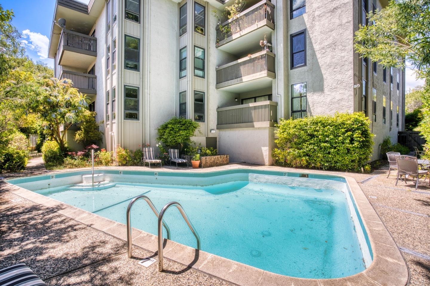 Detail Gallery Image 32 of 36 For 320 Palo Alto Ave #B1,  Palo Alto,  CA 94301 - 1 Beds | 1 Baths