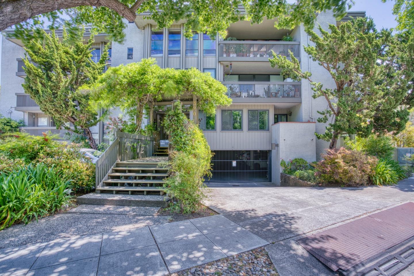 Detail Gallery Image 33 of 36 For 320 Palo Alto Ave #B1,  Palo Alto,  CA 94301 - 1 Beds | 1 Baths