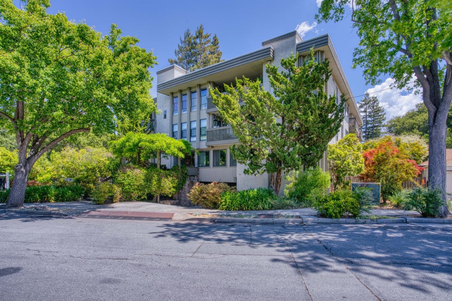 Detail Gallery Image 34 of 36 For 320 Palo Alto Ave #B1,  Palo Alto,  CA 94301 - 1 Beds | 1 Baths