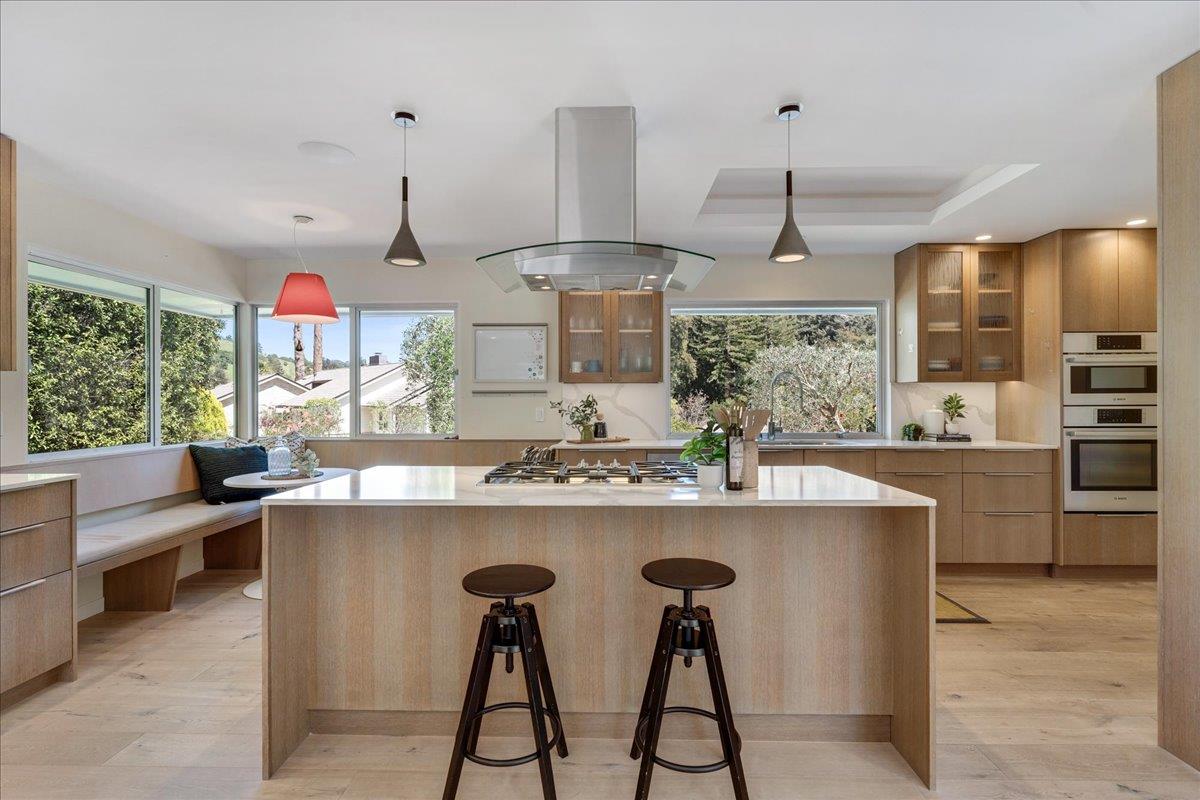 Detail Gallery Image 13 of 58 For 111 Esmeralda Dr, Santa Cruz,  CA 95060 - 4 Beds | 2/1 Baths