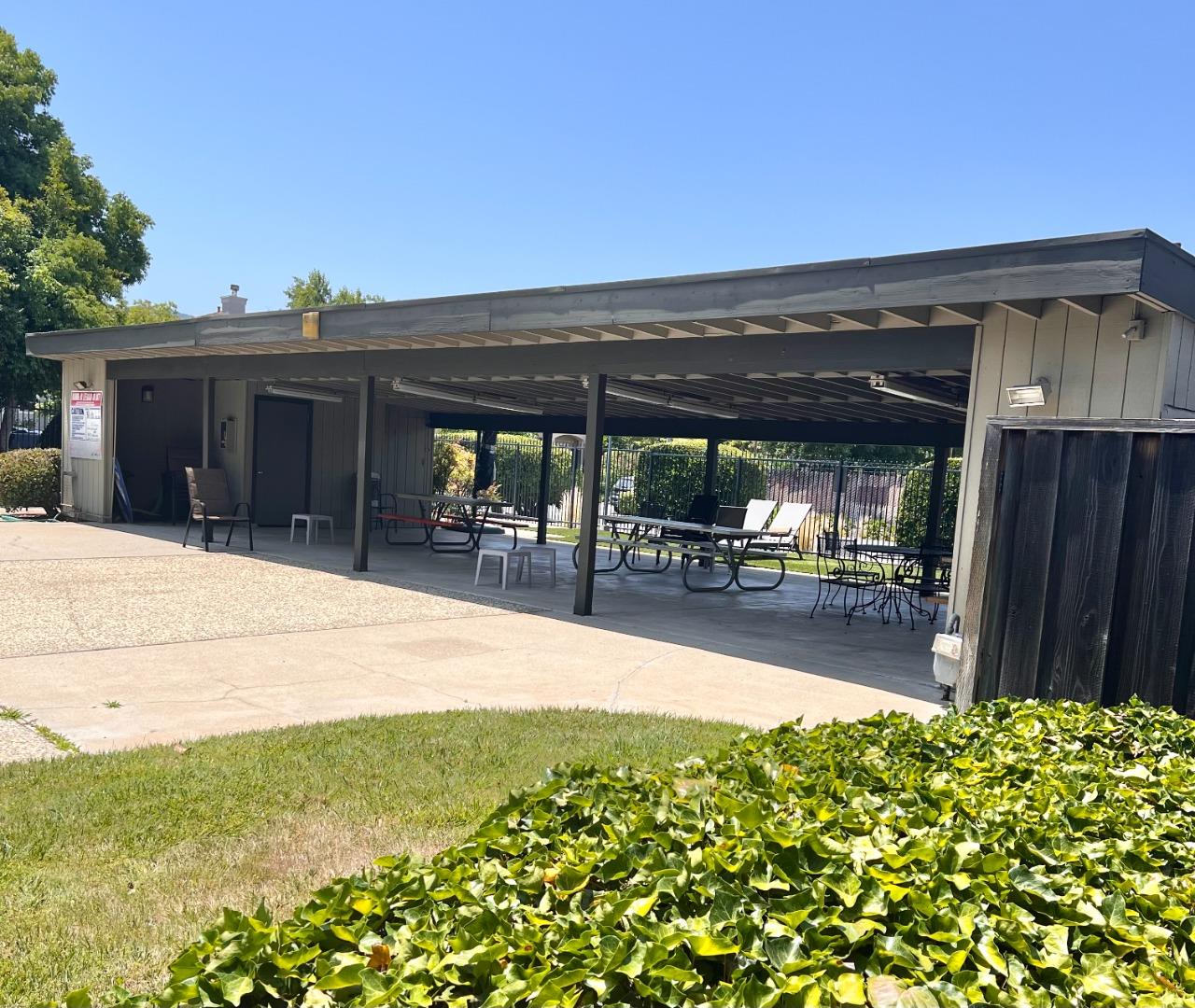 Detail Gallery Image 28 of 28 For 5894 El Zuparko Dr #2,  San Jose,  CA 95123 - 2 Beds | 1/1 Baths