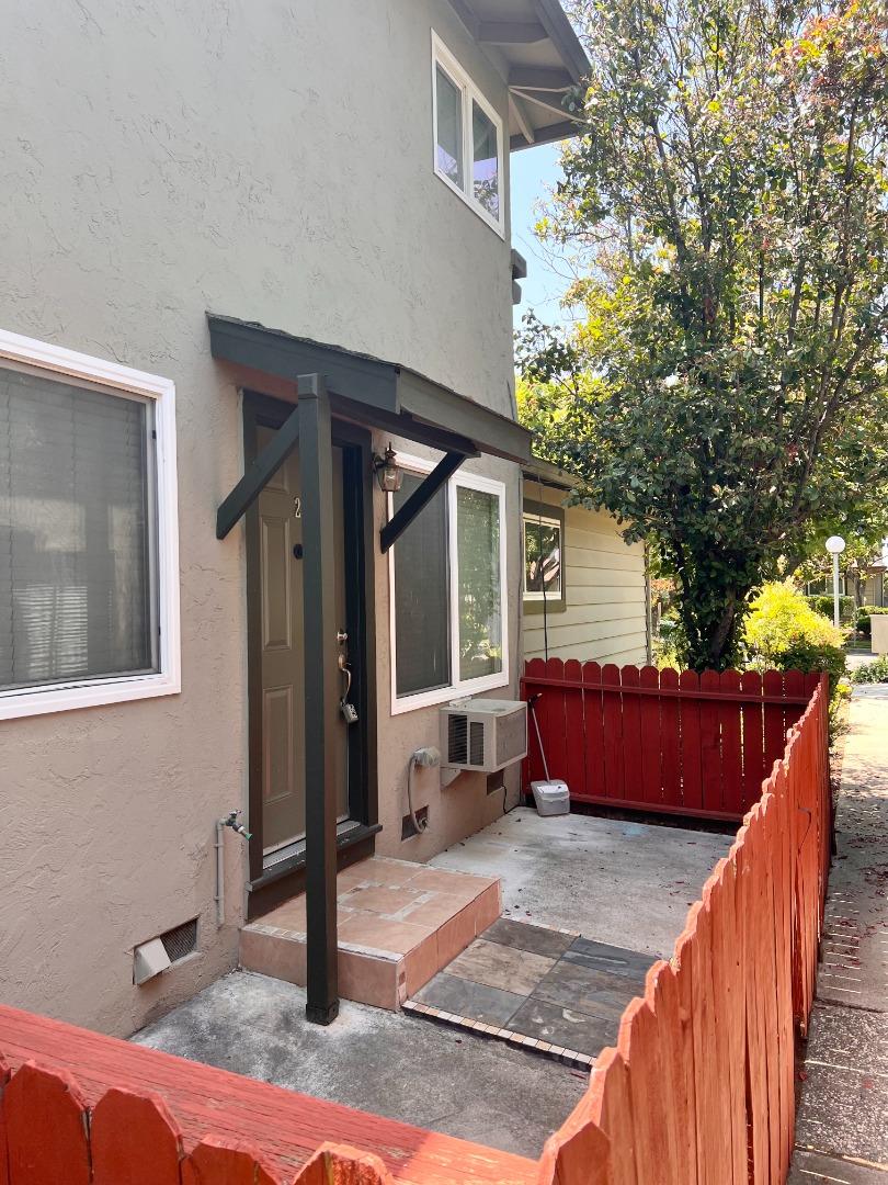 Detail Gallery Image 4 of 28 For 5894 El Zuparko Dr #2,  San Jose,  CA 95123 - 2 Beds | 1/1 Baths