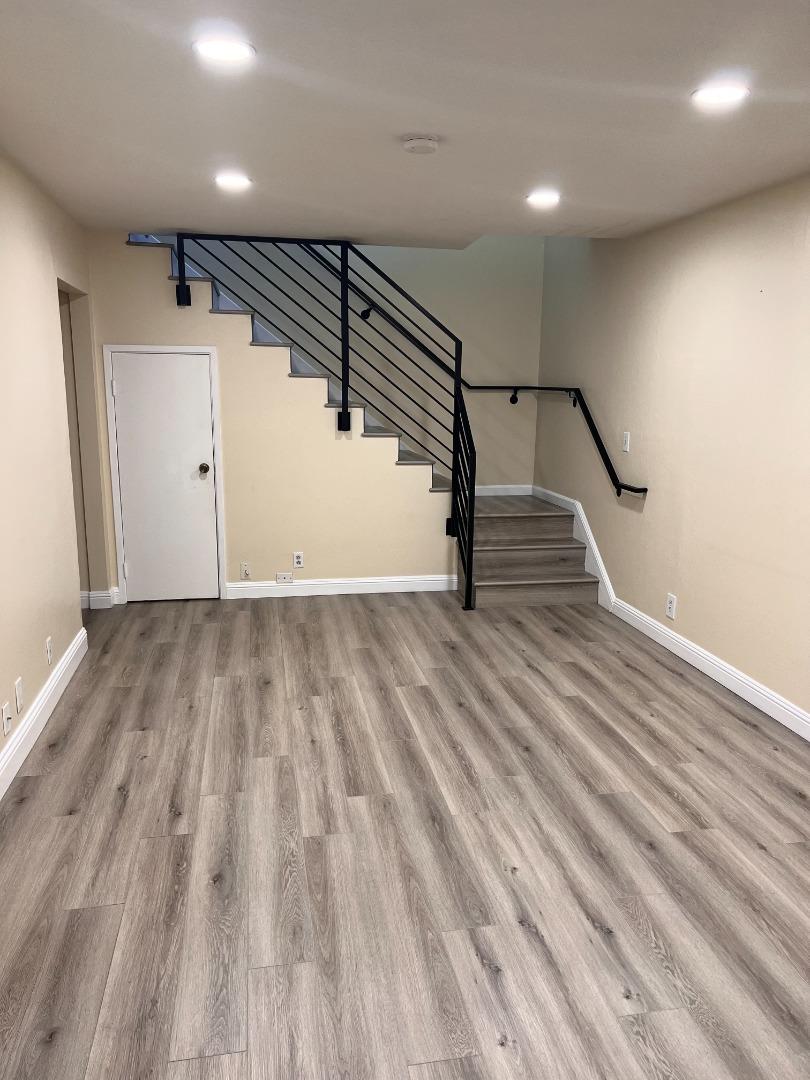 Detail Gallery Image 6 of 28 For 5894 El Zuparko Dr #2,  San Jose,  CA 95123 - 2 Beds | 1/1 Baths