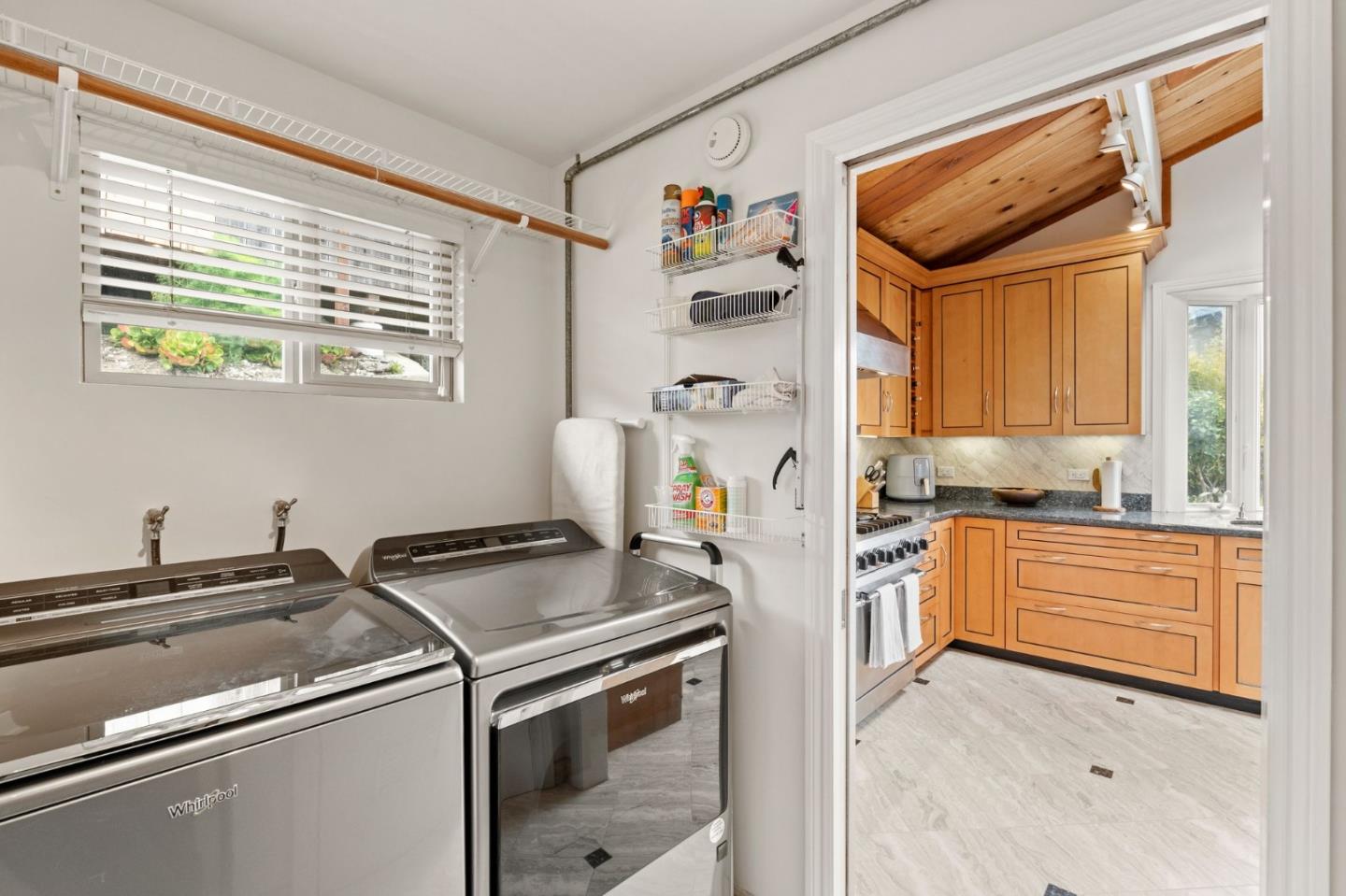 Detail Gallery Image 22 of 61 For 702 El Granada Blvd, El Granada,  CA 94019 - 4 Beds | 2/1 Baths