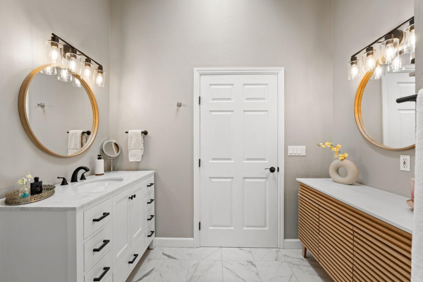 Detail Gallery Image 23 of 61 For 702 El Granada Blvd, El Granada,  CA 94019 - 4 Beds | 2/1 Baths
