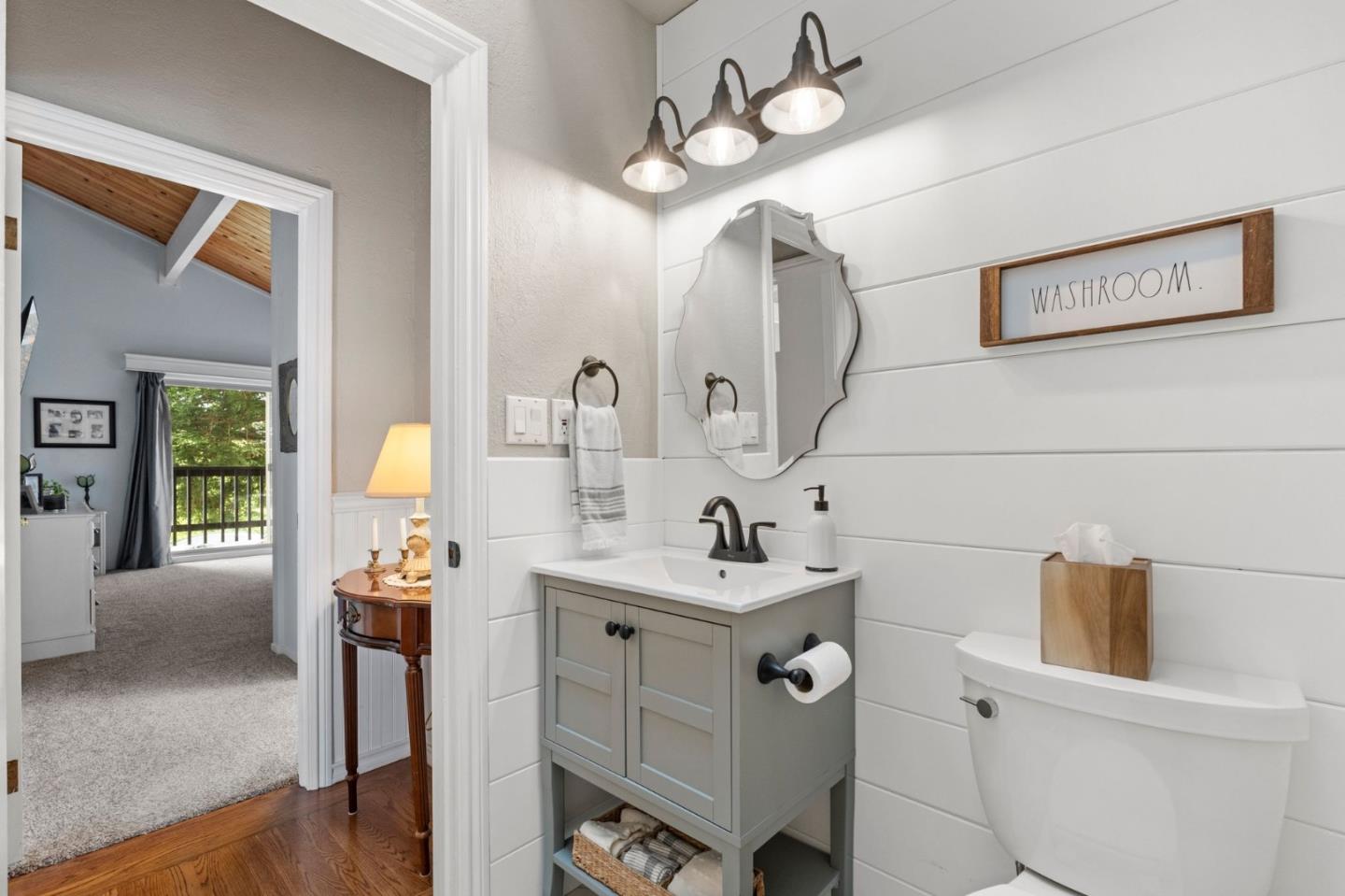 Detail Gallery Image 28 of 61 For 702 El Granada Blvd, El Granada,  CA 94019 - 4 Beds | 2/1 Baths