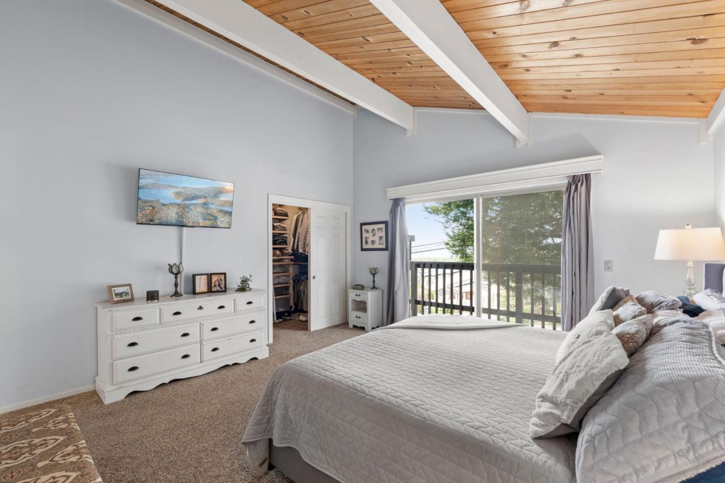 Detail Gallery Image 31 of 61 For 702 El Granada Blvd, El Granada,  CA 94019 - 4 Beds | 2/1 Baths