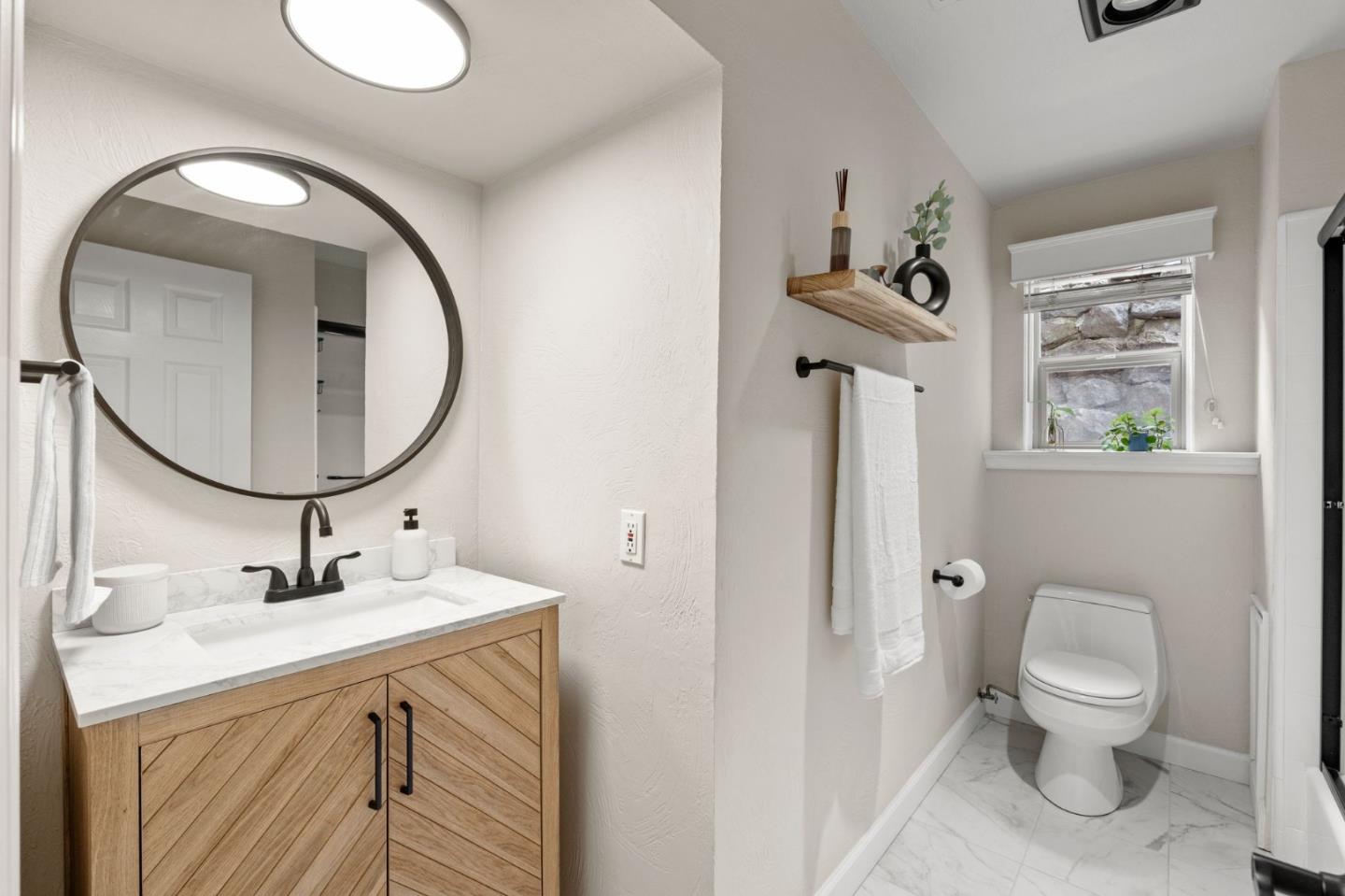 Detail Gallery Image 33 of 61 For 702 El Granada Blvd, El Granada,  CA 94019 - 4 Beds | 2/1 Baths