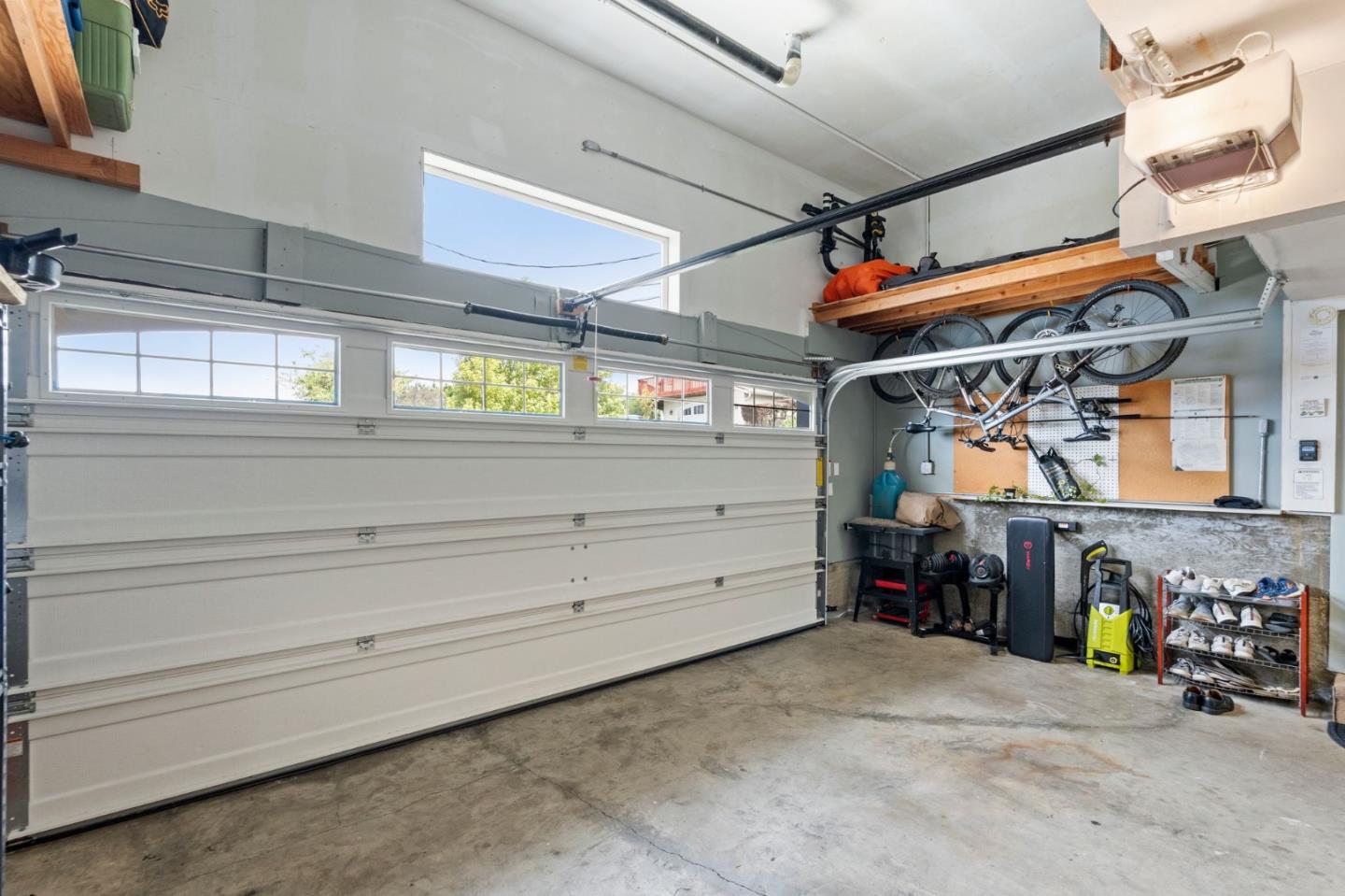 Detail Gallery Image 45 of 61 For 702 El Granada Blvd, El Granada,  CA 94019 - 4 Beds | 2/1 Baths