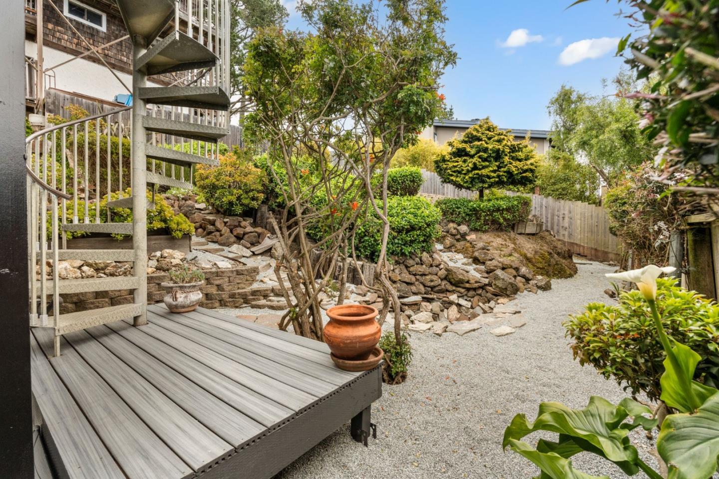 Detail Gallery Image 47 of 61 For 702 El Granada Blvd, El Granada,  CA 94019 - 4 Beds | 2/1 Baths