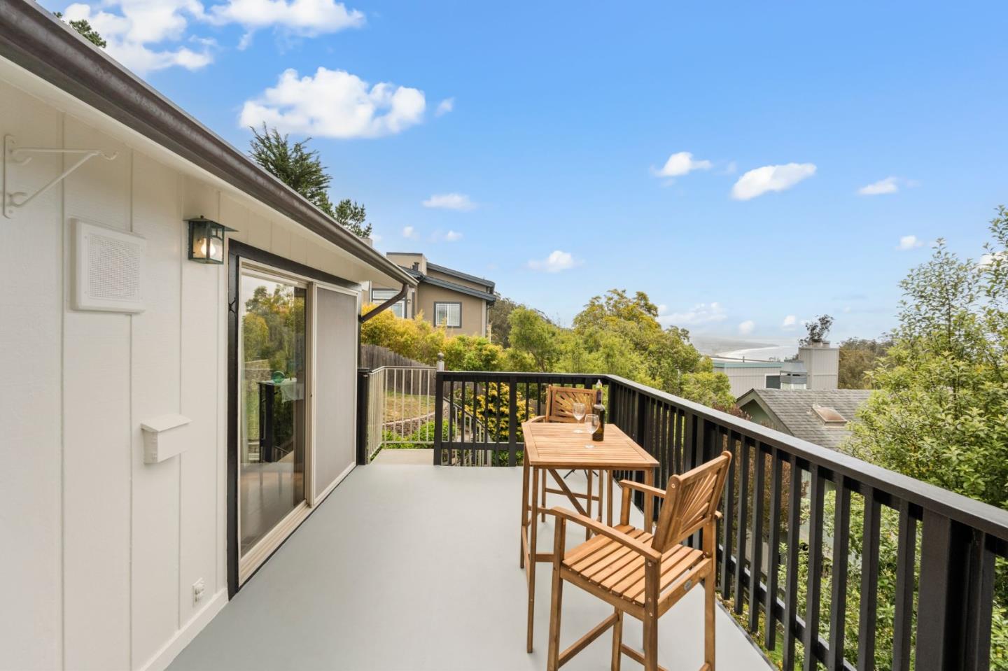 Detail Gallery Image 54 of 61 For 702 El Granada Blvd, El Granada,  CA 94019 - 4 Beds | 2/1 Baths