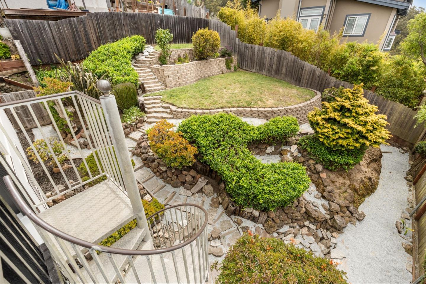 Detail Gallery Image 56 of 61 For 702 El Granada Blvd, El Granada,  CA 94019 - 4 Beds | 2/1 Baths