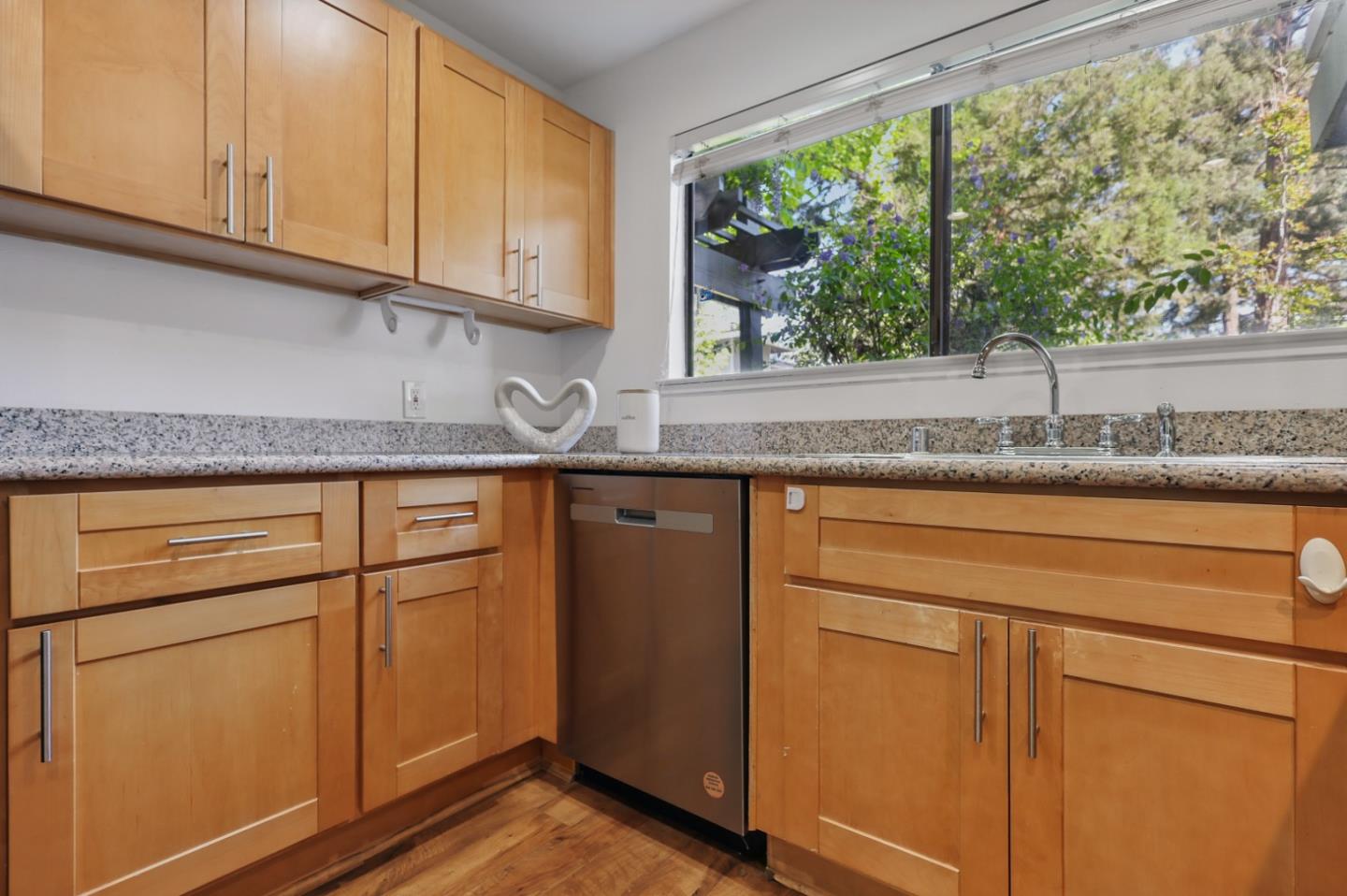 Detail Gallery Image 10 of 41 For 4033 Ralston Cmn, Fremont,  CA 94538 - 2 Beds | 2 Baths