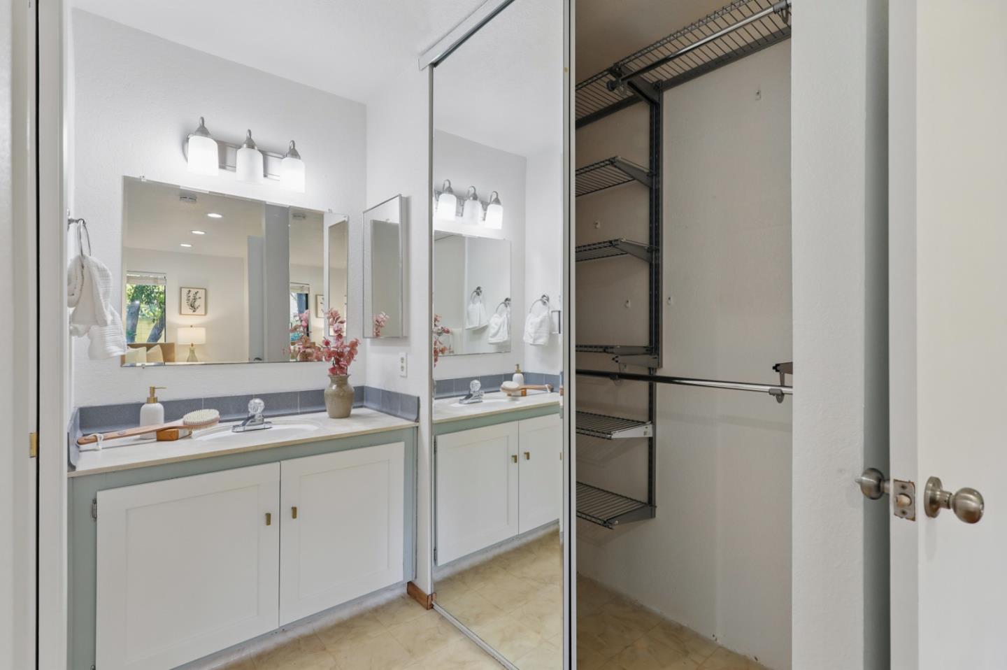 Detail Gallery Image 17 of 41 For 4033 Ralston Cmn, Fremont,  CA 94538 - 2 Beds | 2 Baths