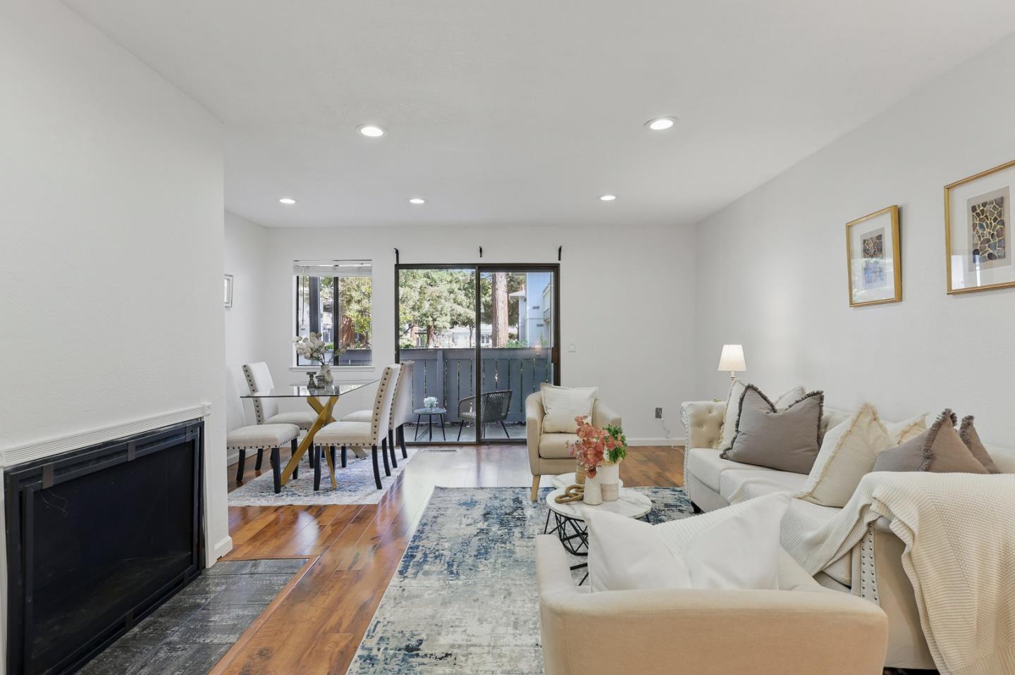 Detail Gallery Image 3 of 41 For 4033 Ralston Cmn, Fremont,  CA 94538 - 2 Beds | 2 Baths