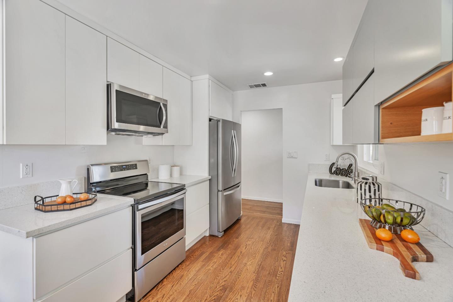 Detail Gallery Image 10 of 32 For 1070 Boise Dr, Campbell,  CA 95008 - 3 Beds | 2 Baths