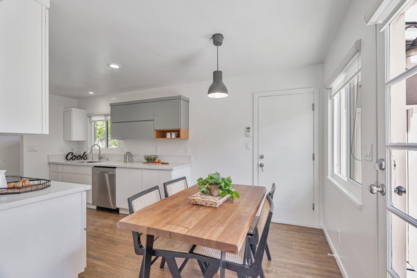 Detail Gallery Image 13 of 32 For 1070 Boise Dr, Campbell,  CA 95008 - 3 Beds | 2 Baths