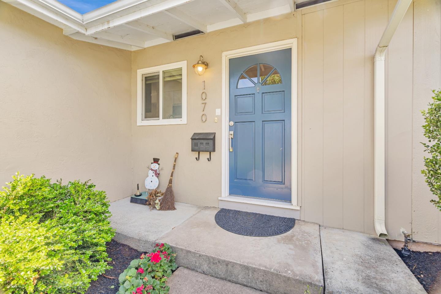 Detail Gallery Image 3 of 32 For 1070 Boise Dr, Campbell,  CA 95008 - 3 Beds | 2 Baths
