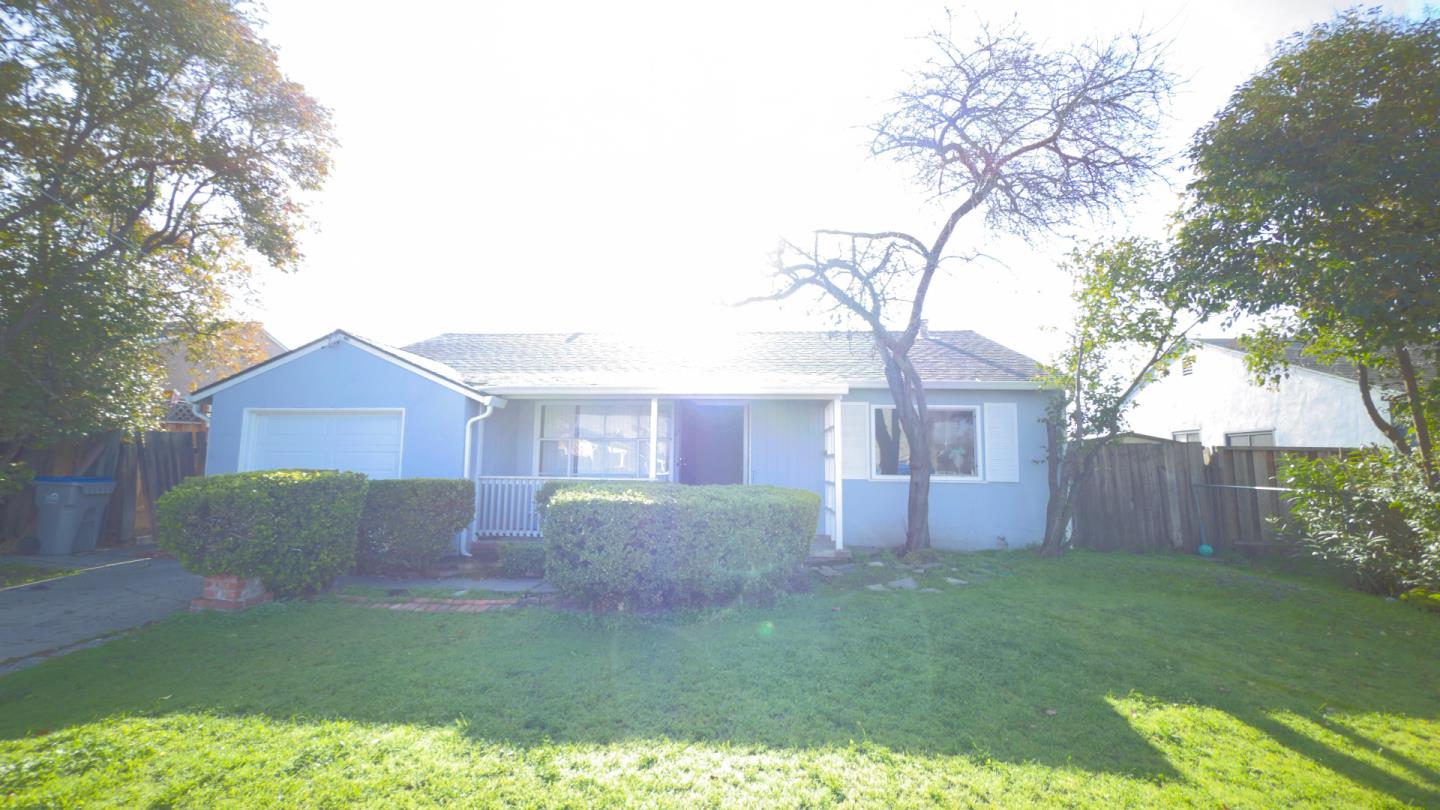 Detail Gallery Image 1 of 60 For 13754 Highwood Dr, San Jose,  CA 95127 - 3 Beds | 1 Baths