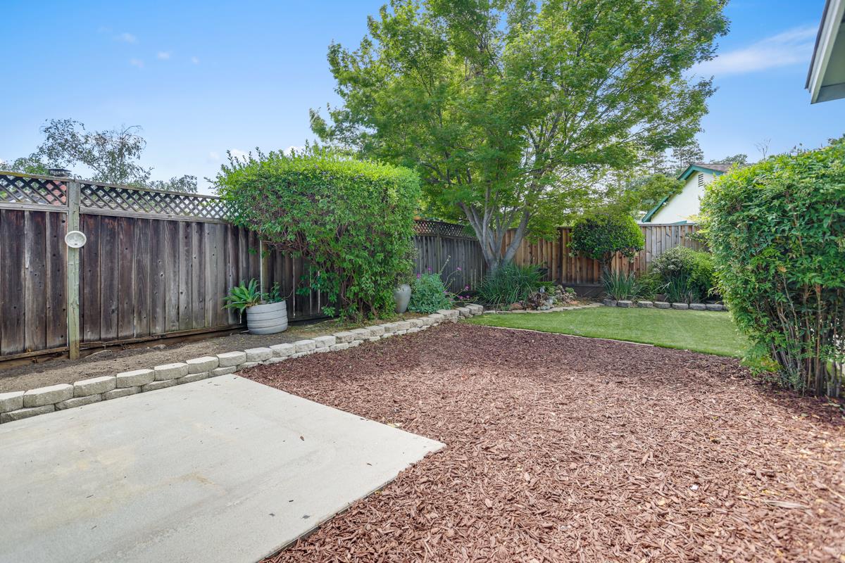 Detail Gallery Image 37 of 38 For 988 Glenridge Dr, San Jose,  CA 95136 - 4 Beds | 2 Baths