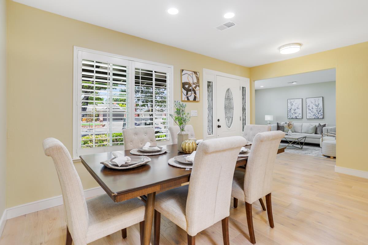 Detail Gallery Image 9 of 38 For 988 Glenridge Dr, San Jose,  CA 95136 - 4 Beds | 2 Baths