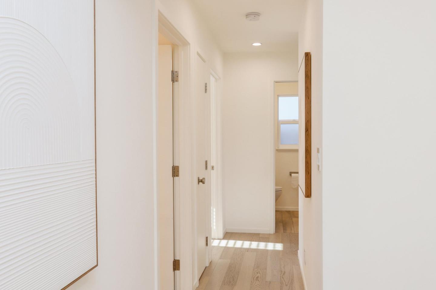 Detail Gallery Image 7 of 15 For 20155 Leroy Dr, Castro Valley,  CA 94546 - 3 Beds | 2 Baths