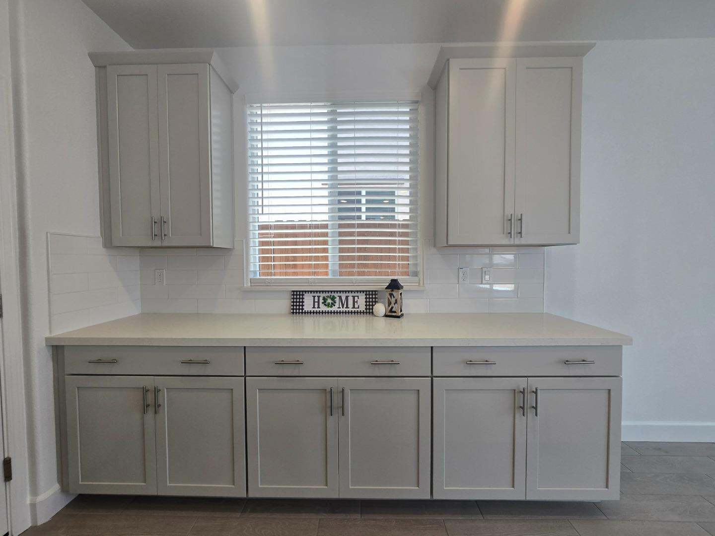 Detail Gallery Image 15 of 49 For 6056 Meru Way, Roseville,  CA 95747 - 4 Beds | 3/1 Baths
