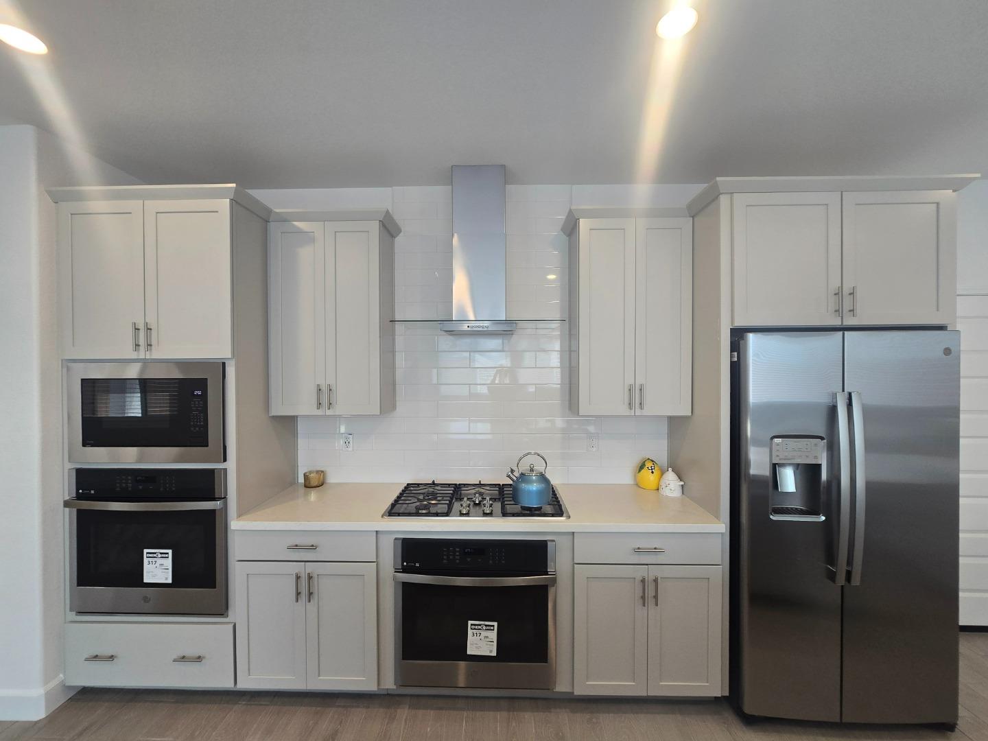 Detail Gallery Image 21 of 49 For 6056 Meru Way, Roseville,  CA 95747 - 4 Beds | 3/1 Baths