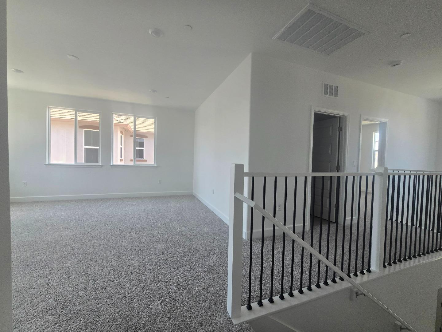 Detail Gallery Image 25 of 49 For 6056 Meru Way, Roseville,  CA 95747 - 4 Beds | 3/1 Baths