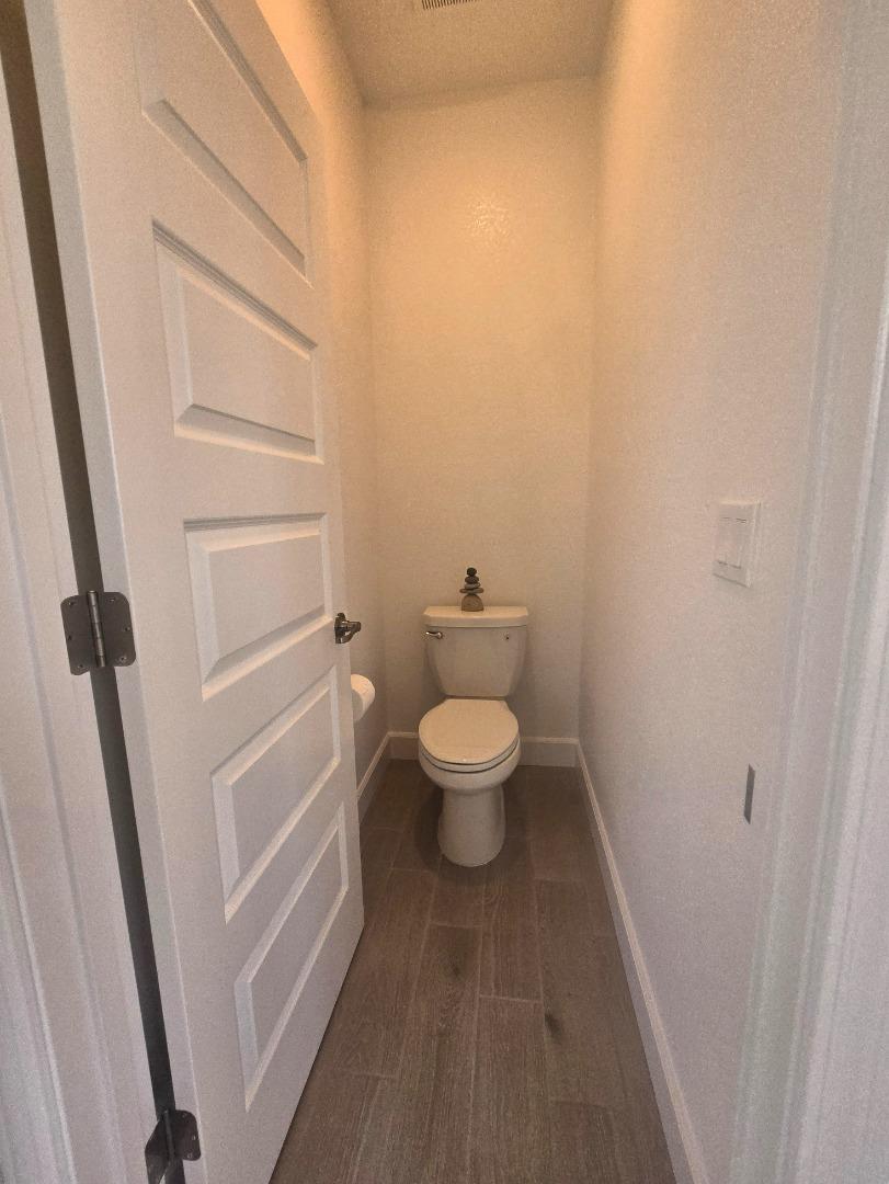 Detail Gallery Image 35 of 49 For 6056 Meru Way, Roseville,  CA 95747 - 4 Beds | 3/1 Baths