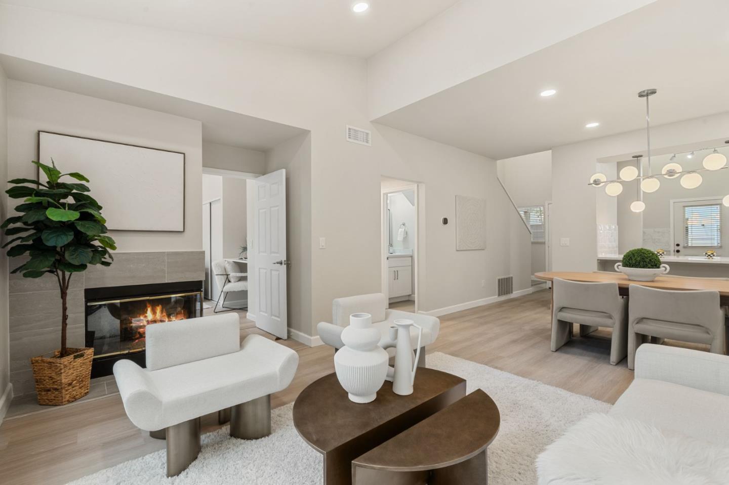 Detail Gallery Image 12 of 37 For 441 Beaume Ct, Mountain View,  CA 94043 - 3 Beds | 2/1 Baths