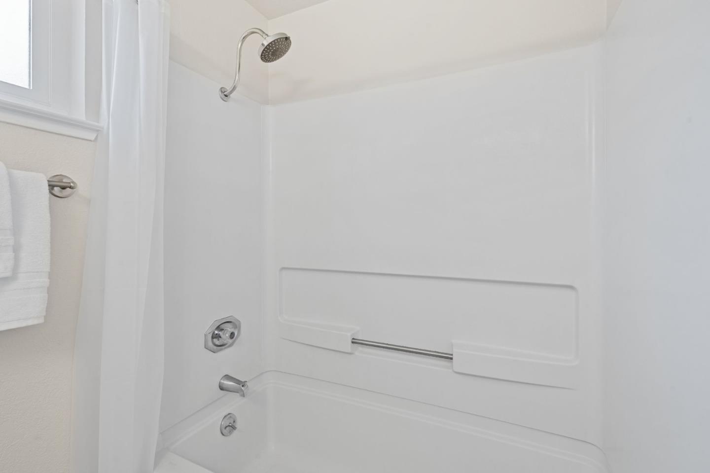 Detail Gallery Image 28 of 37 For 441 Beaume Ct, Mountain View,  CA 94043 - 3 Beds | 2/1 Baths