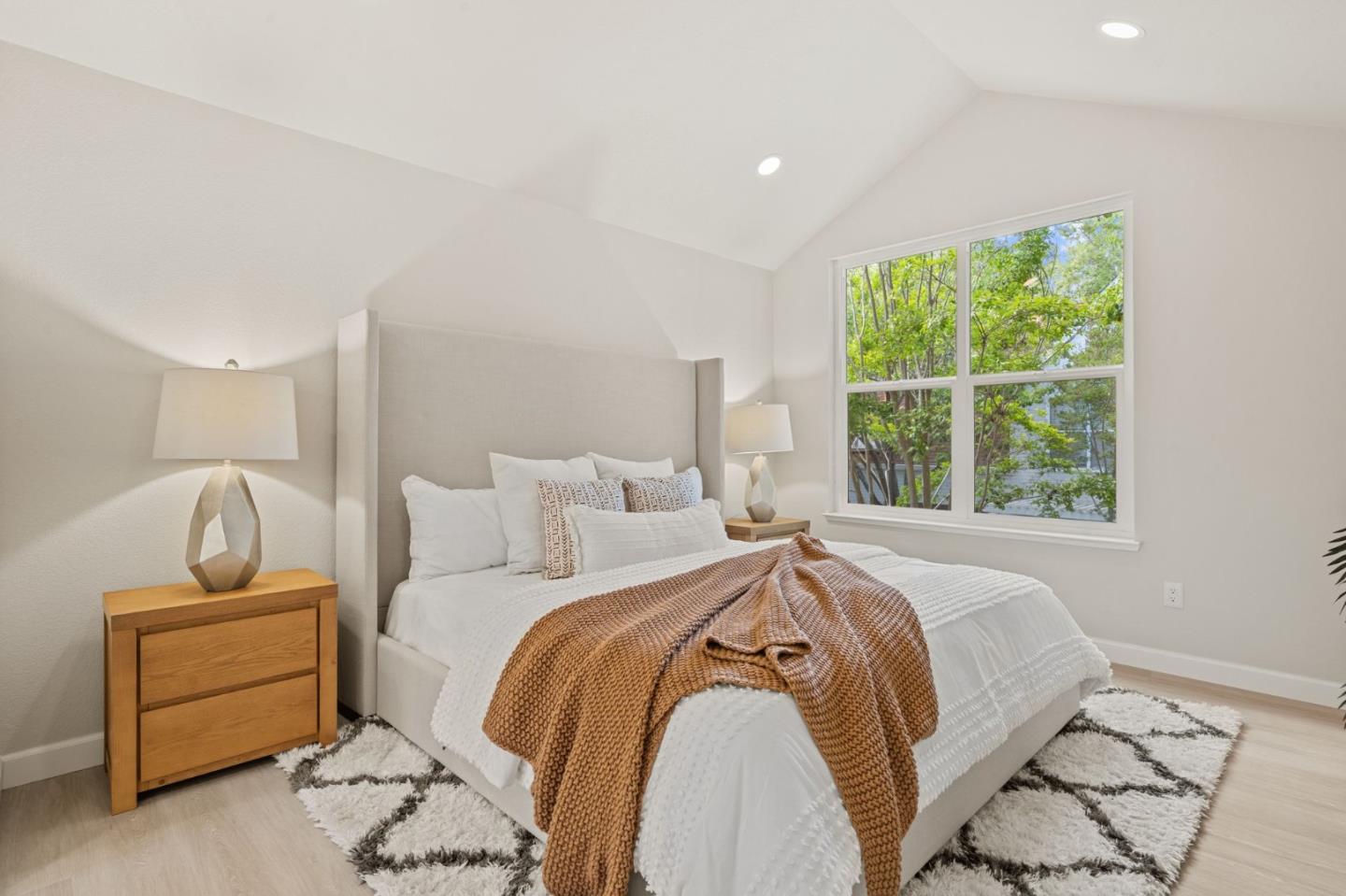 Detail Gallery Image 29 of 37 For 441 Beaume Ct, Mountain View,  CA 94043 - 3 Beds | 2/1 Baths