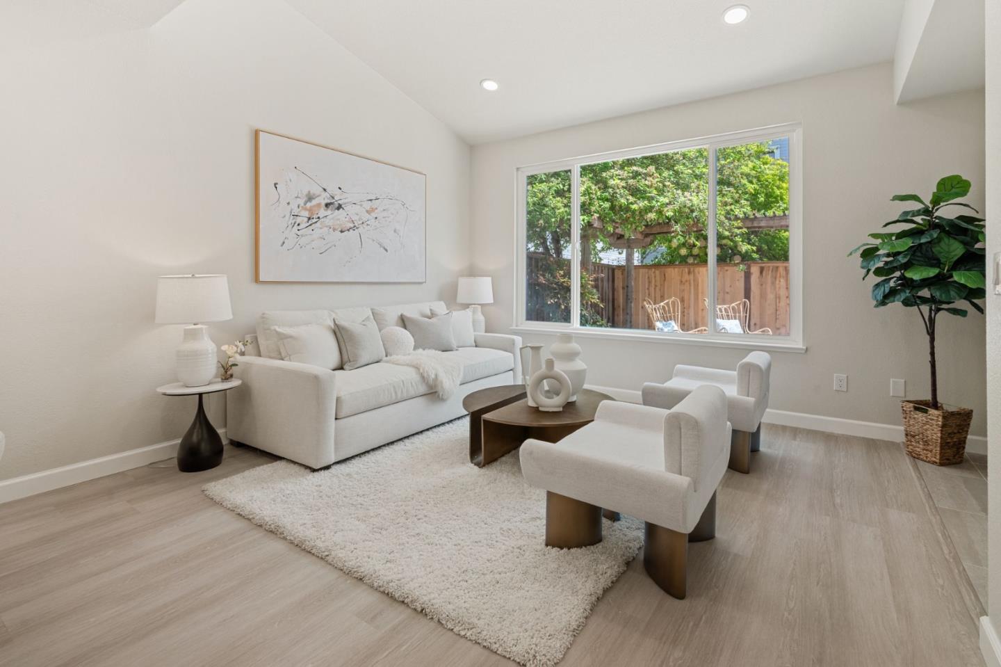 Detail Gallery Image 6 of 37 For 441 Beaume Ct, Mountain View,  CA 94043 - 3 Beds | 2/1 Baths