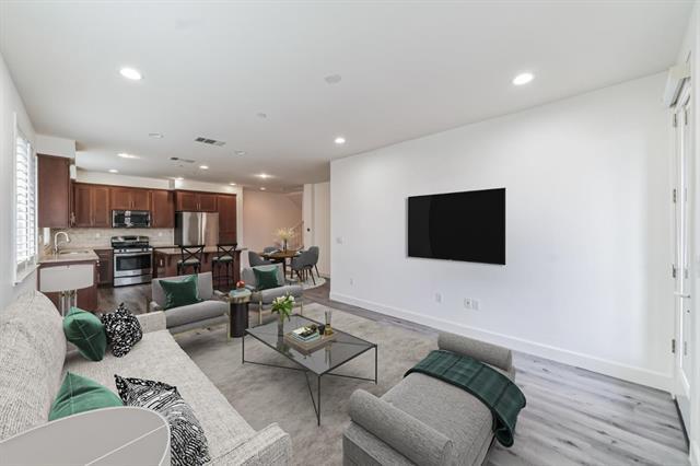 Detail Gallery Image 2 of 19 For 276 Currlin Cir, Milpitas,  CA 95035 - 3 Beds | 3 Baths