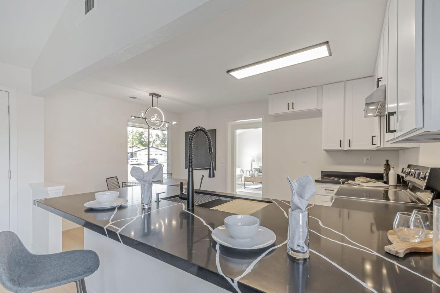 Detail Gallery Image 17 of 42 For 5246 Broken Lance Ct, San Jose,  CA 95136 - 3 Beds | 2 Baths