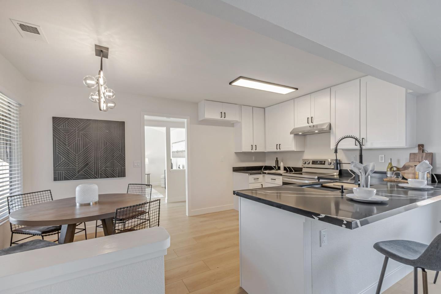 Detail Gallery Image 18 of 42 For 5246 Broken Lance Ct, San Jose,  CA 95136 - 3 Beds | 2 Baths