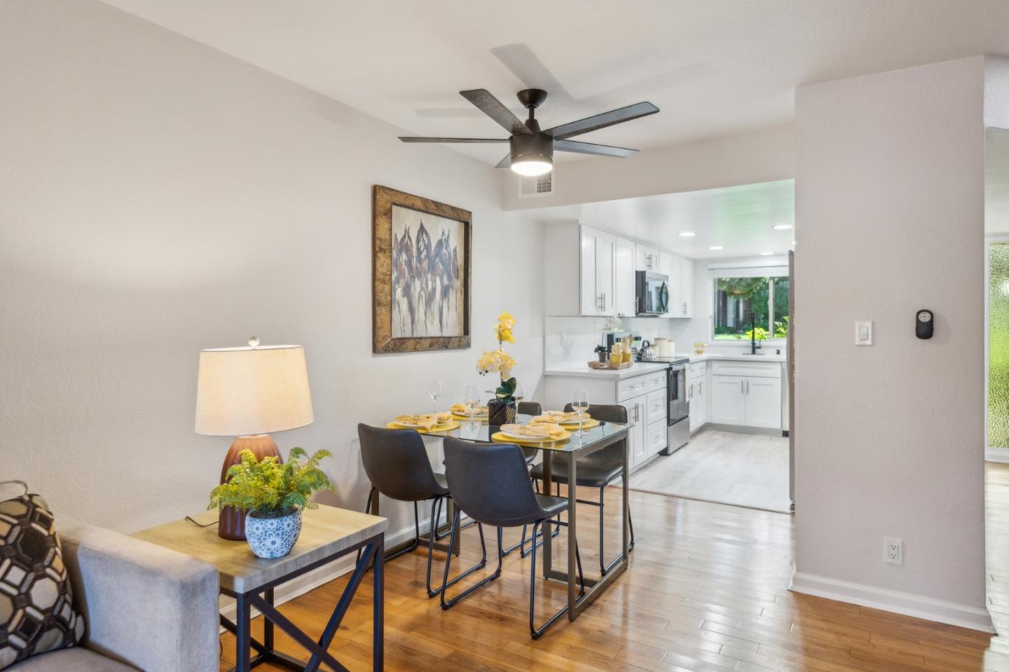 Detail Gallery Image 5 of 25 For 1927 Landess Ave, Milpitas,  CA 95035 - 2 Beds | 1/1 Baths